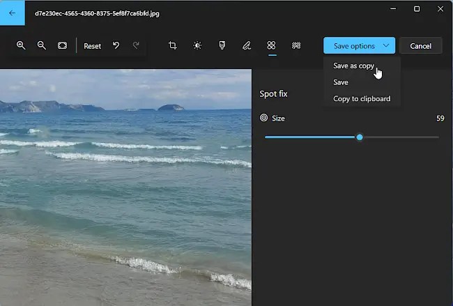 Screenshot of Windows Photos app object removal tool.